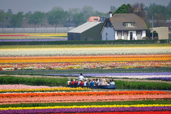 keukenhof whisper boat ride