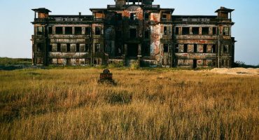 Hauntingly Beautiful Photos of Abandoned Places- Part 3