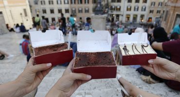 20 Desserts That Will Transport You To Rome