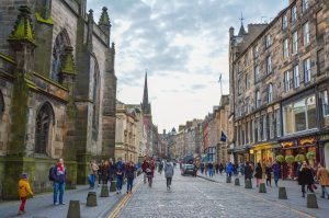 a tourist packed royal mile in edinburgh