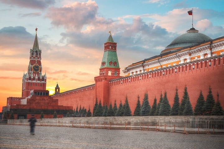 kremlin view in moscow