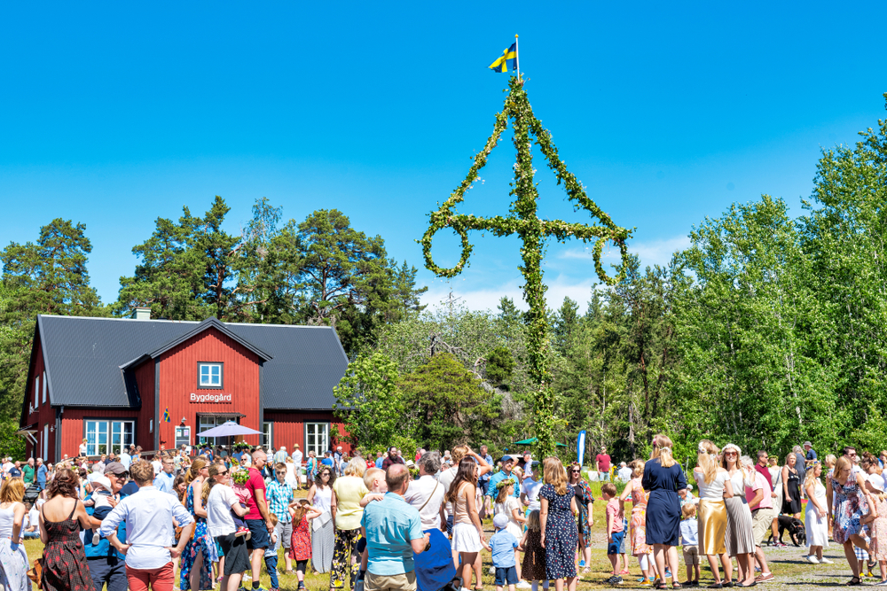 Midsommer maypole, Sweden