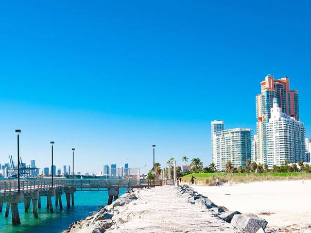 Book a flight and hotel in Miami with eDreams