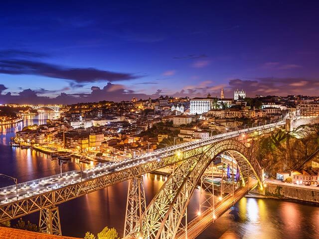 Book cheap Porto flights with eDreams